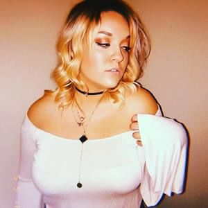 Meet your Posher, Breanne